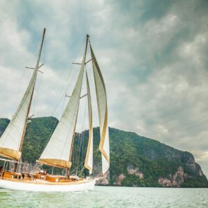 OceanRox.com Boats & Yachts rentals - exploring the tranquil waters of the Baltic Sea by sailboat.