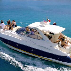 Boat rental in Cancún · Sunseeker — Сamargue 44 (2001)