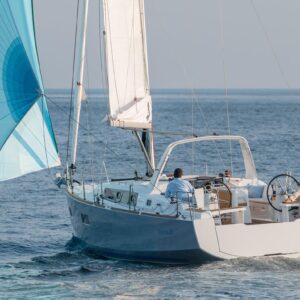 Boat rental in Hamilton · Four Winns — 328 Vista