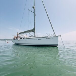 Boat rental in Lisbon · Dufour — 40 E Performance (2010)